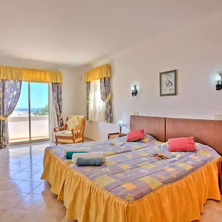 Villa Miraflores By