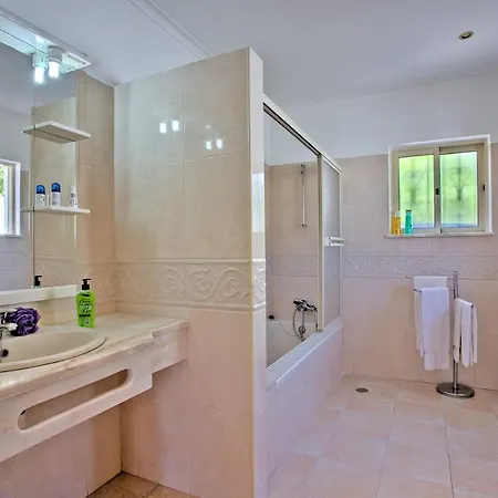 Miraflores By Vila *