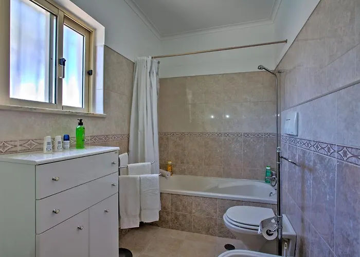 Miraflores By 빌라